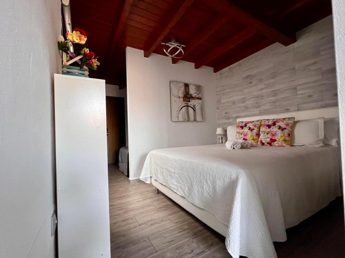 Estudio Agradable, Con Jacuzzi, Terraza Y Barbacoa, Totalmente Independiente Apartment Коралео Екстериор снимка